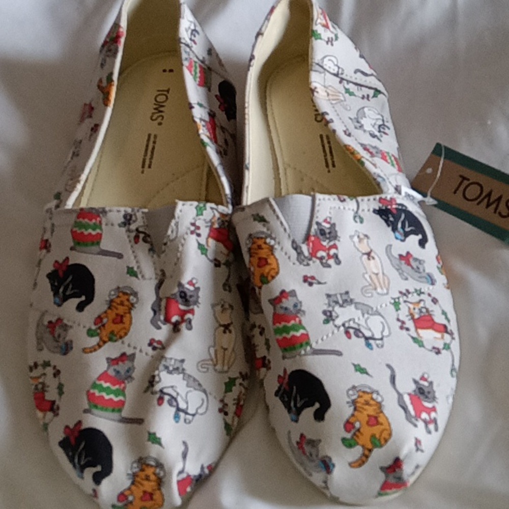 TOMS Christmas cat slip on shoes